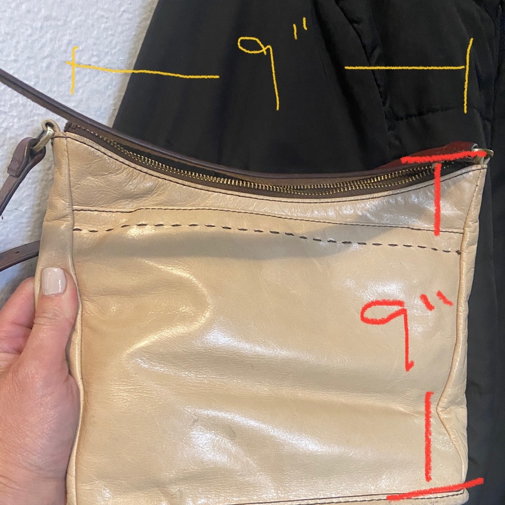 Aviva Hobo crossbody purse - Picture 4 of 6